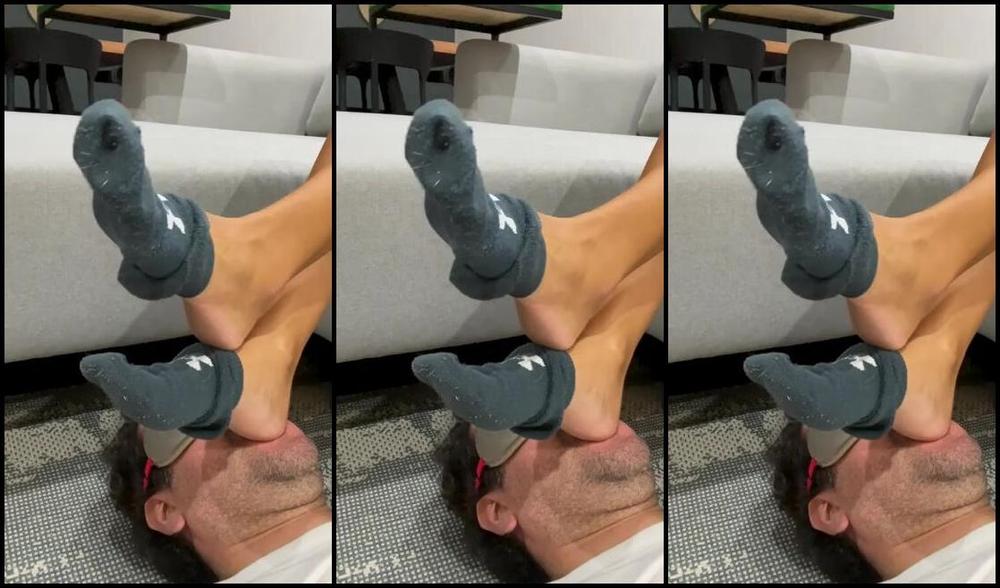 Mistress Enola Onlyfans I M Watching My Favorite Series Atm While I Use My Slave As A Footstool He S An Object And I Ep