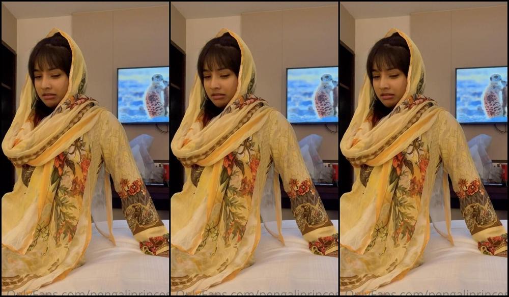 Pengaliprincess Desi Woman Walks Into Her Hotel Room To Find A Random White Man On Her Bed Wanking I