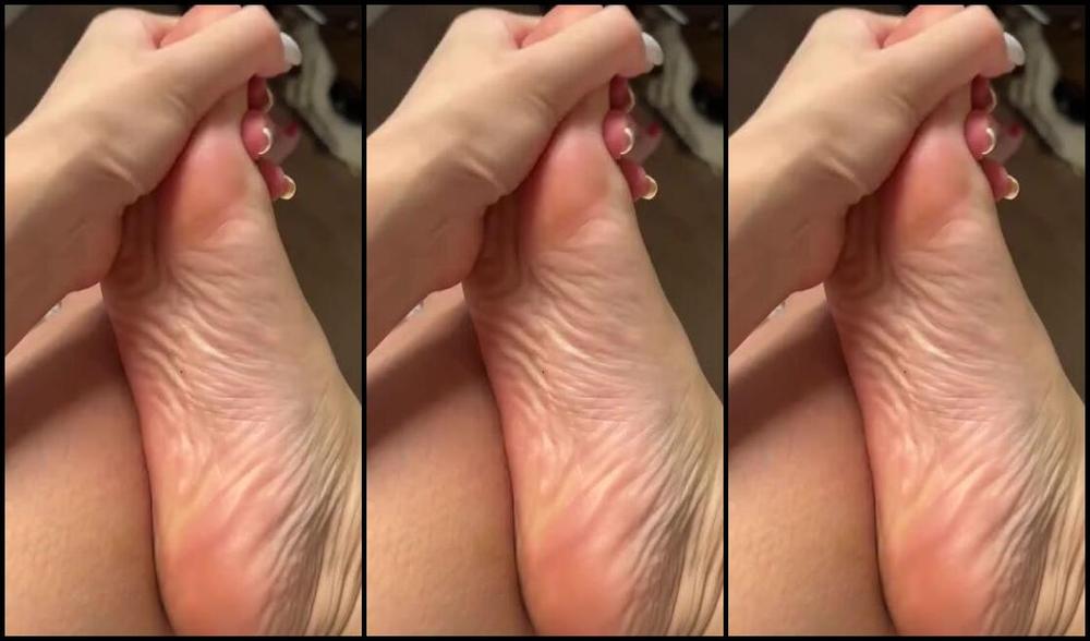 Enna 88 Onlyfans Cad Vc Aqui Pra Massagear Meus Ps Where Are You Here To Massage My Feet