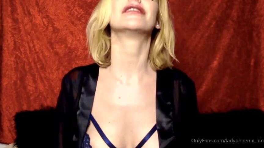 Lady Phoenix Nicknamed Ladyphoenix Ldn Onlyfans Video In Challenging Times Like These We All Need Some Discipline And Control In Our Lives Today