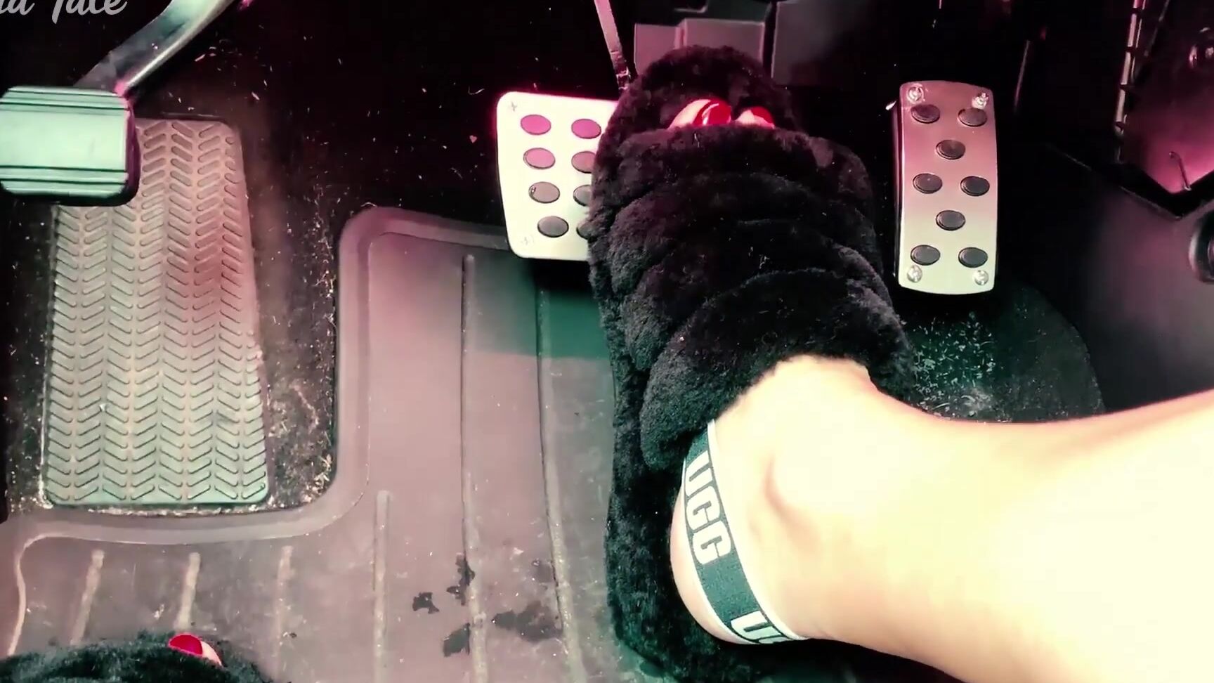 Talia Tate Fuzzy Ugg Slides Pedal Pumpingdriving