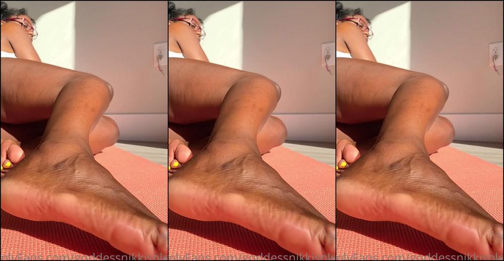 Goddessnikkisoles I Need To Establish An Actual Stretching Routine