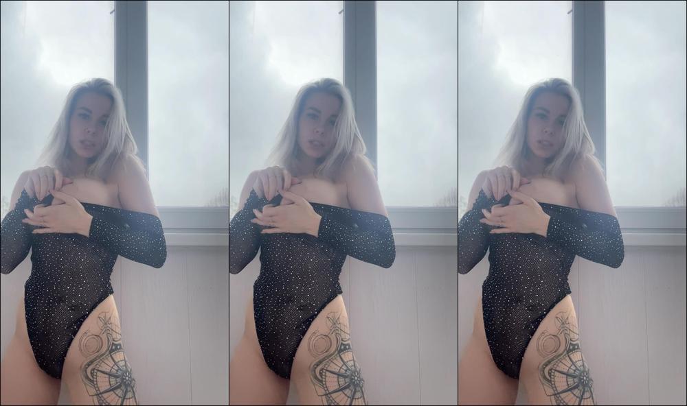 "SweetBlondyVi" balcony, bigboobs, bigboosty, bigbreasts, bigtits, blonde, boosting, shaketits, titplay, titworship Big tits teasing at the balcony manyvids