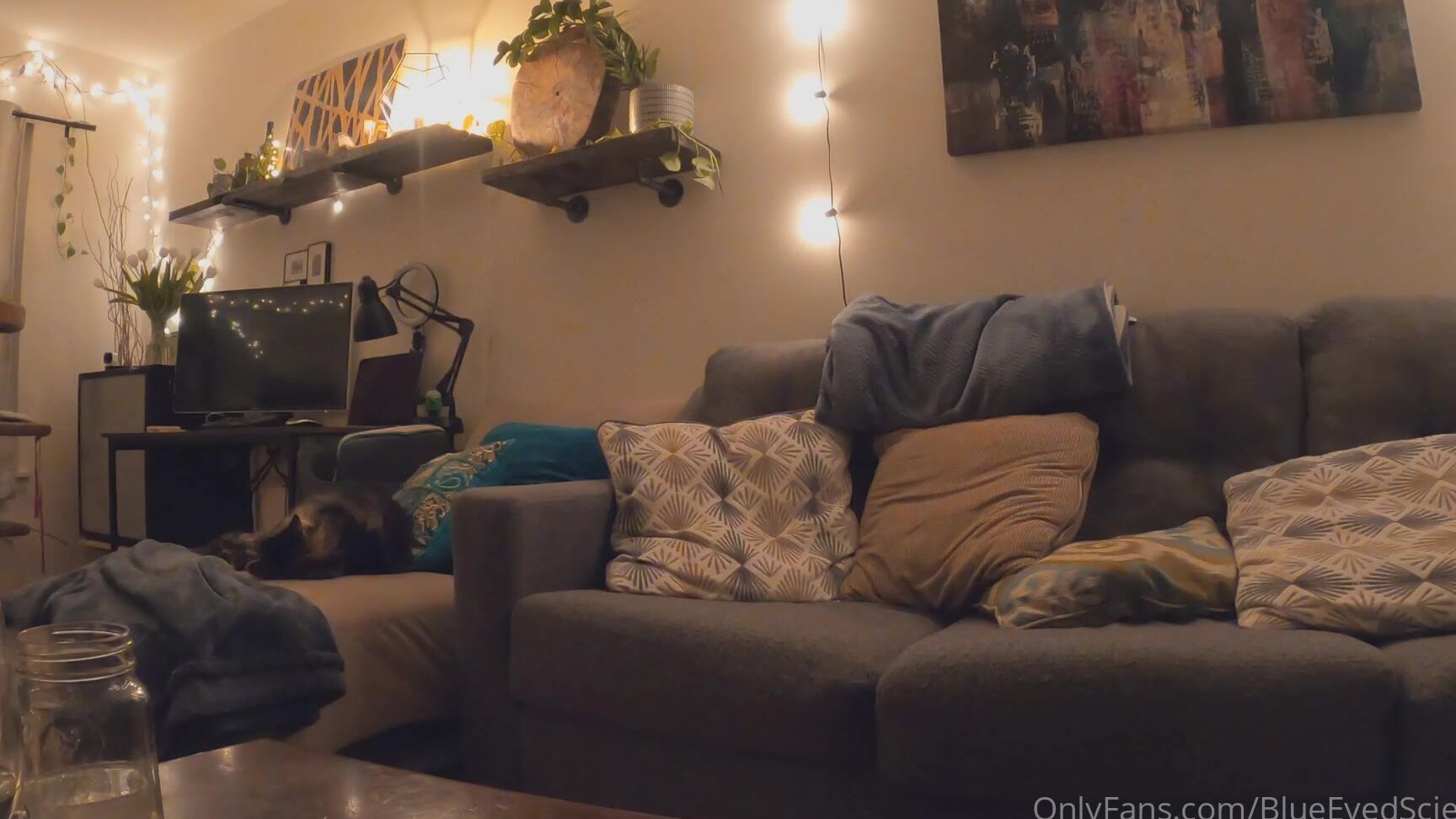 Nextdoorvixen My Friends Blaine Suki And Quinn Came Over For Some Fun A Lot Of You Mentioned You Enjo