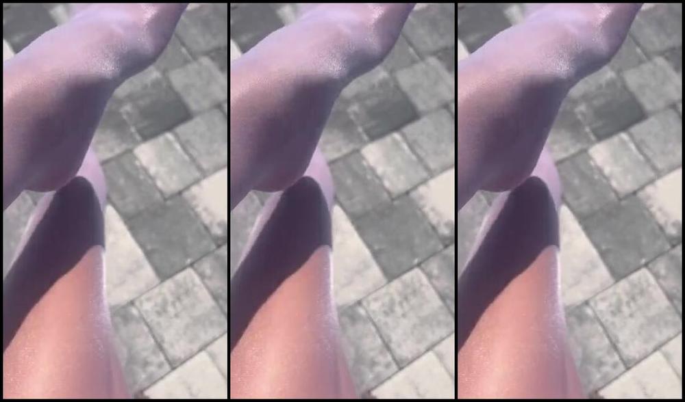 Nylonskitten Nicknamed Nylonskitten 08 18 2024 Onlyfans Video Showing You My Shimmering Legs