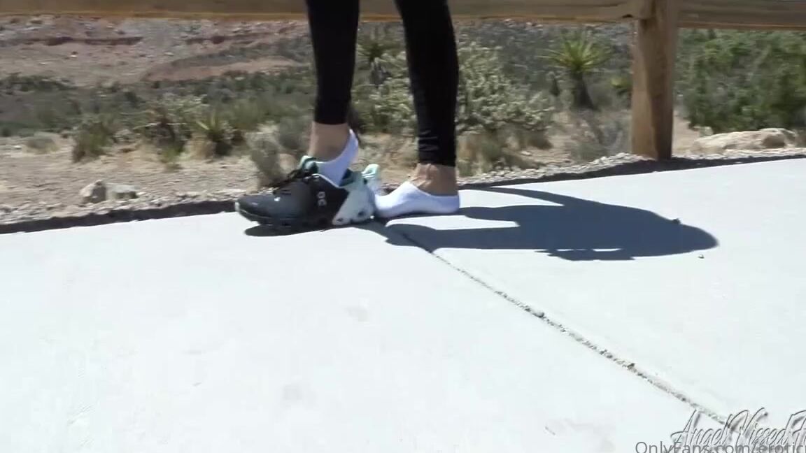 Nikki Ashton Aka Eroticnikki Onlyfans My Perfect Feet Will Make Your Day Perfect Enjoy This Video Made Just For You