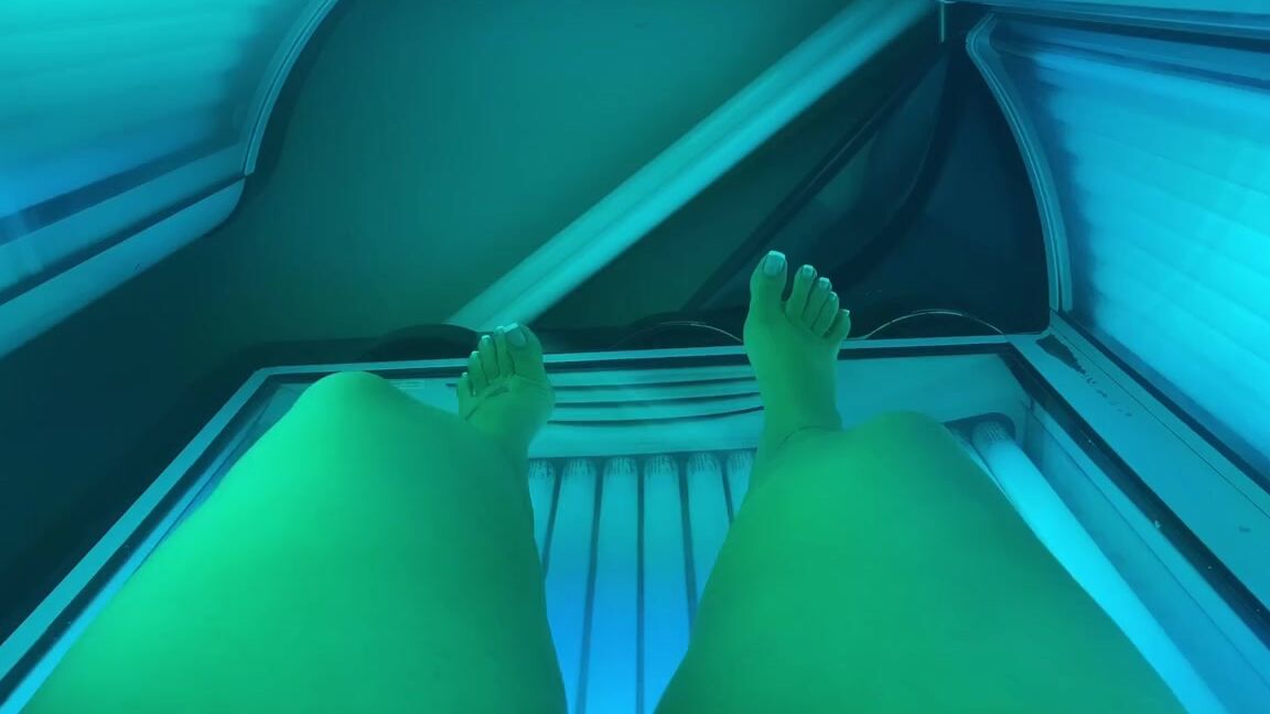 Prettynikkitoez Onlyfans I Got Horny Looking At My French Tips In The Tanning Bed 1 Wnd
