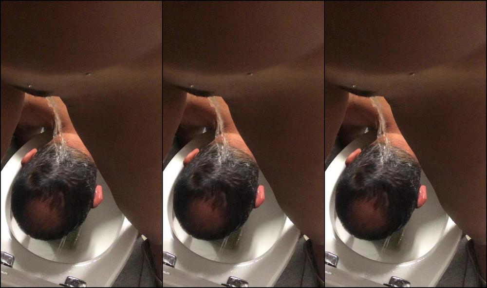 Mistress Gaia Na Bella Rinfrescata Per Schiarire Le Idee Goldenshower