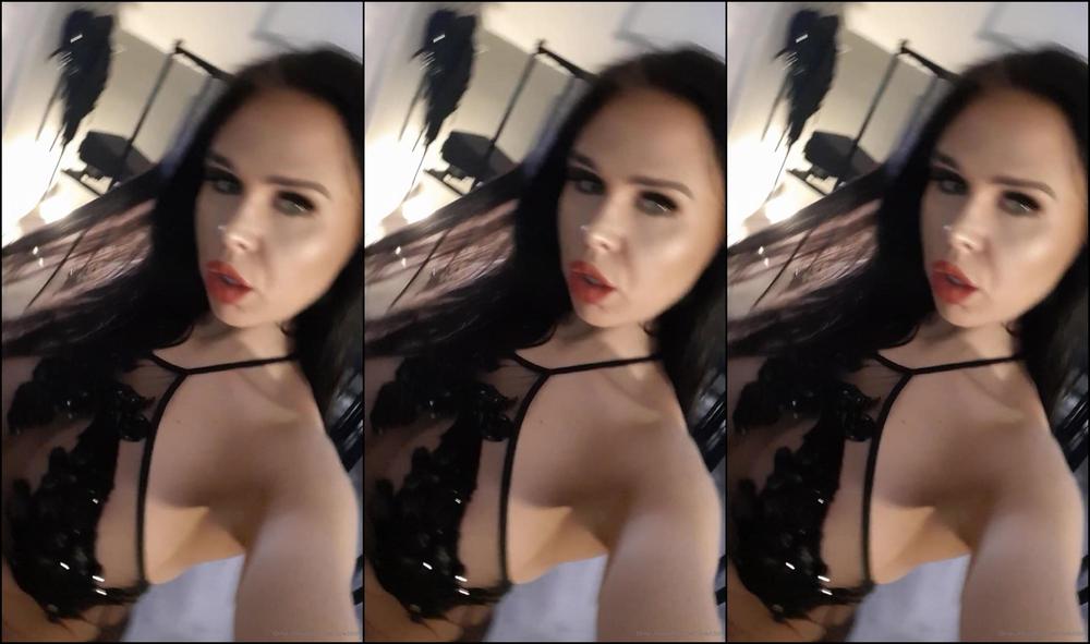 Obey Angelina Love My Strap On