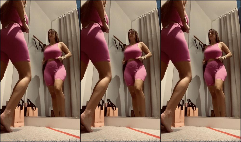 Vitaminmia As Highly Requested Another Change Room Video Couldn T Help Myself When I Saw This Pin