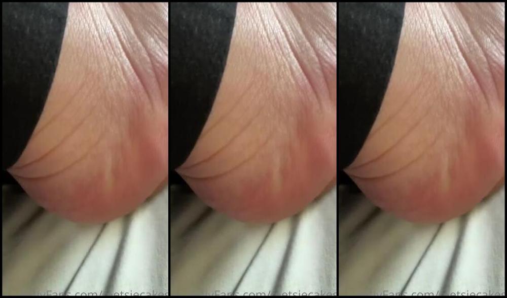 Caroline Aka Feetsiecakes Onlyfans Quick Little Close Up Video Of My House Feet Lockdown Means I M Barefoot At Lot