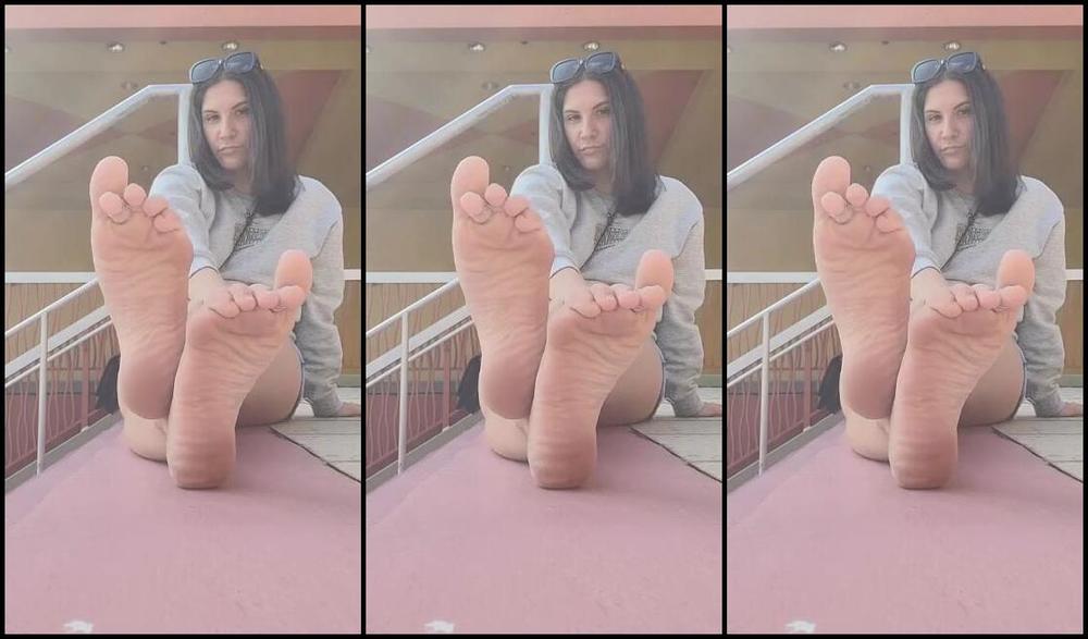 Goddess Nicole Aka Nicolesgoddesssoles Foot Fetish 06 18 2023 Onlyfans Video Happy Fathers Day To You Daddies In Here