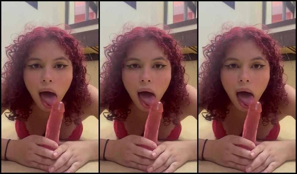 Sara Aka Serapself Onlyfans Blowjob With Dildo I Know You Were Waiting For This Here I Am Giving A Very Good Blowjob While