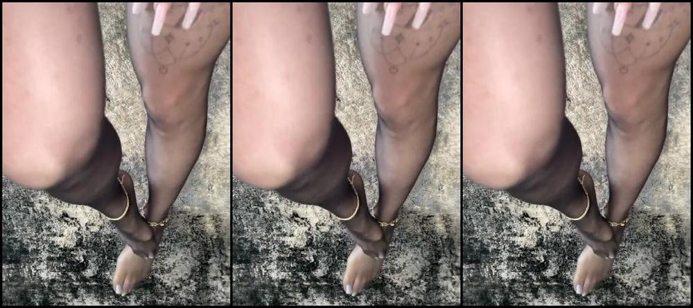 Fendi Feet Aka Goddessfendi Onlyfans I M About To Give You Alllll A Nylon Fetish One Thing I Love About Nylons Is When You Nut On Themp