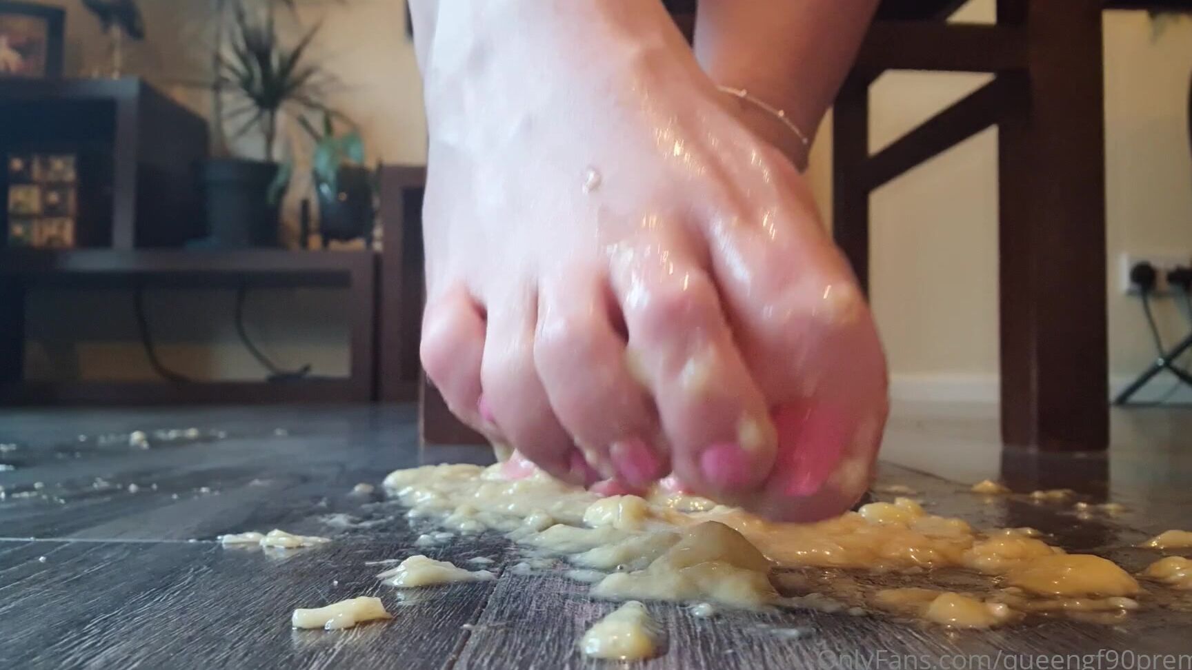 Queengf Premium Operation Clean Up