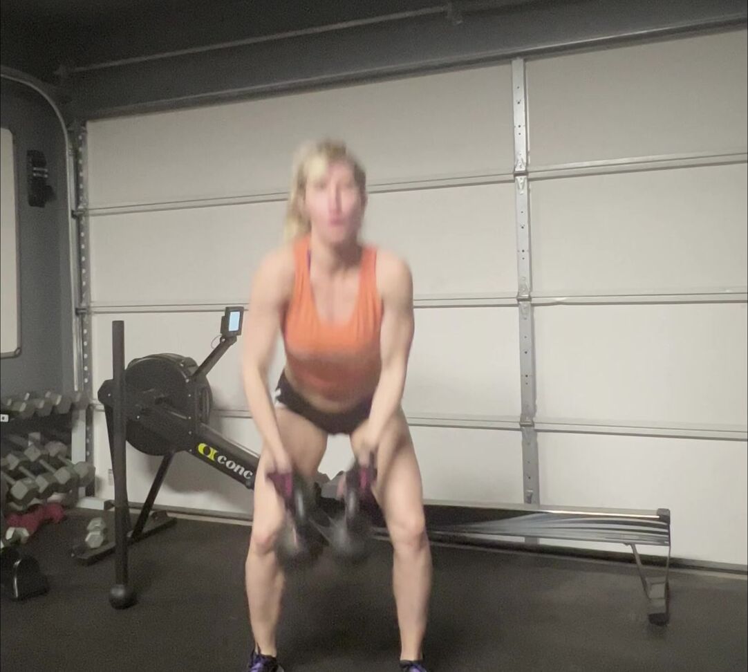 cassiebenderfit-05-02-2022-2353603182-warm-up-row-1500-meters-work-out-3-rotations-1-minute-on-12-seconds-off-kettlebell-cling