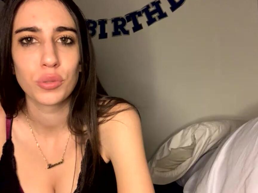 youlovemads-19-12-2020-1478049195-stream-started-at-12-19-2020-04-43-am