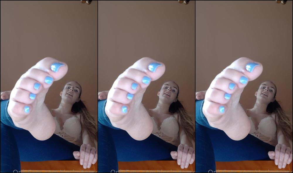 Tinsleyteaser You Re Just Laying On The Ground Begging Your Cruel Goddess To Let You Worship Her Feet