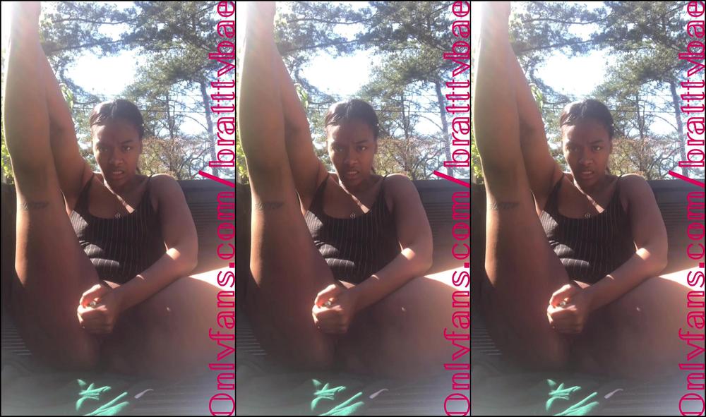 Bratttybae Gave My Neighbors A Show Today