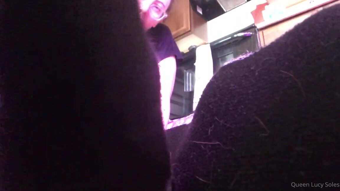 Mystikal Mami Nicknamed Mystikal Mami Onlyfans Gentle Giantess Forces You To Sniff Her Stinky Gym Socks