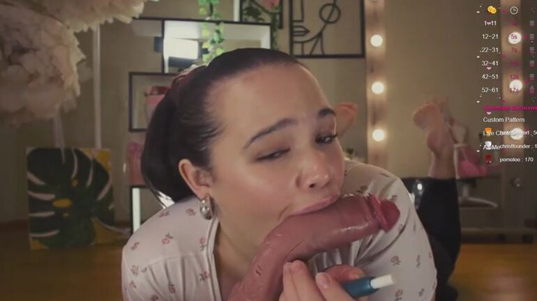 Chery_lady22 1st December web cam