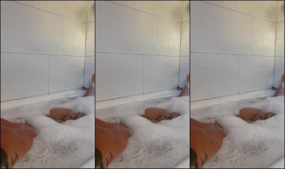 Arias Sf 2519036105 07 12 2022 I Need Help With This Big Booty I Would Love To Take A Bubble Bath