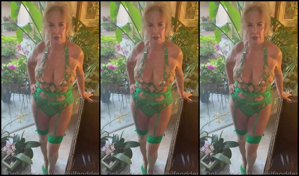 Avb Gilfgoddess Vip Nicknamed Avbgilfgoddess 04 24 2023 Onlyfans Video Hello My Hotties So Sorry This Update Is Late