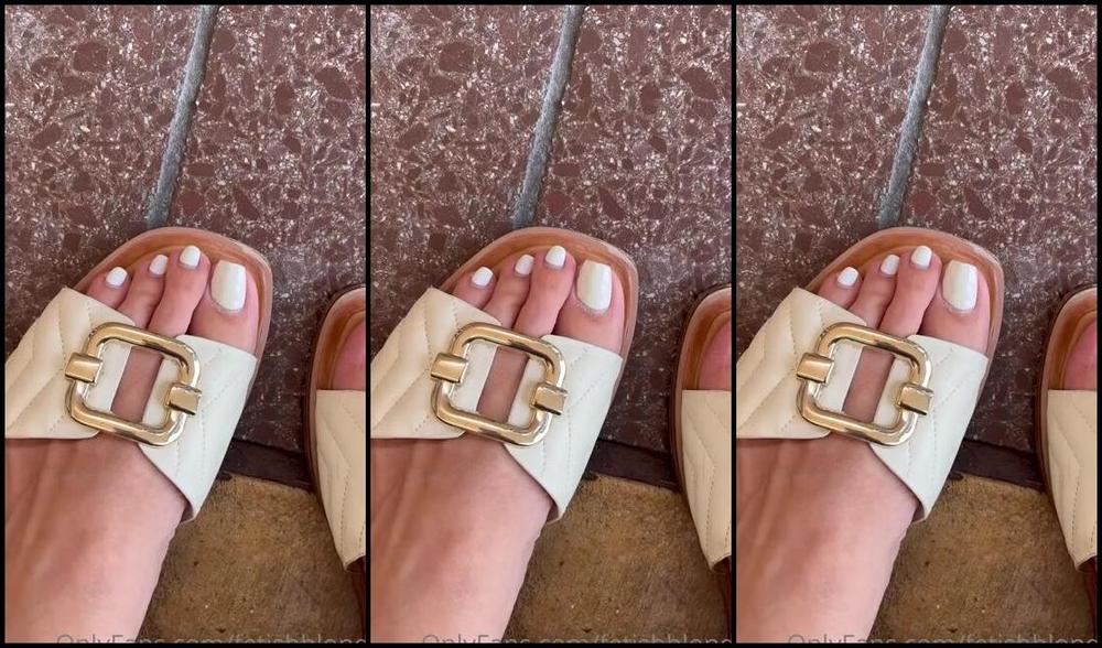 Foot Fetish Blonde Nicknamed Fetishblonde Onlyfans Showing Off My Sexy White With Chrome Toes Before My Color Change This Video Shows Me Mid Work Day
