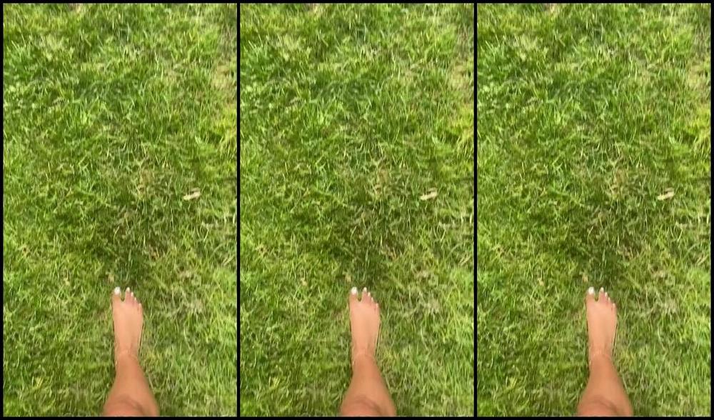 Miss Lexi Chase Nicknamed Lexichase Onlyfans Follow Me This Way Come On 3