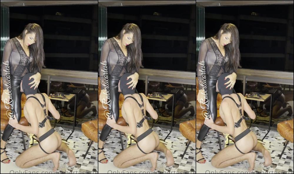 robertacortes-22-07-2021-2170060918-i-just-call-my-twink-slave-hunghorny69-to-come-to-my-home-ans-serve-me-like-a-real-sub