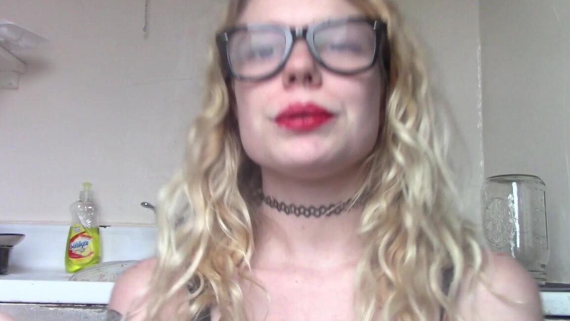 "Rardysexuality" kissing, lip balm, lip fetish, lip gloss, lips lips lips lips Manyvids