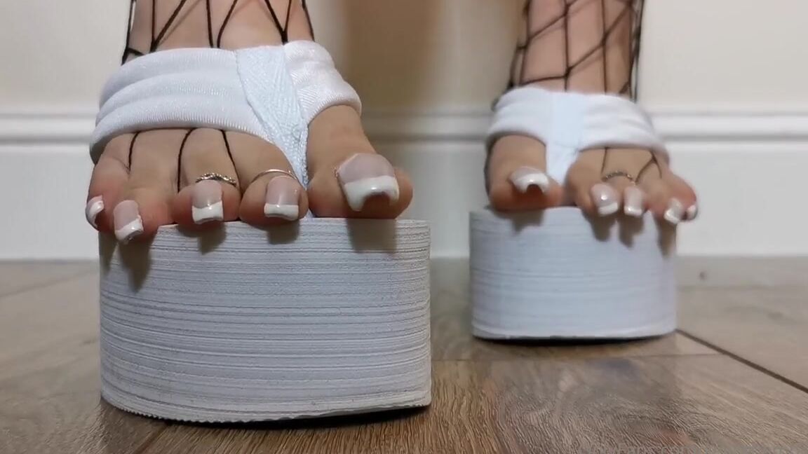 Ktp Nicknamed Keepthemprettyx Foot Fetish 04 25 2022 Onlyfans Video I Had A Lot Of Requests For These White Platform Wedges Listen To My Soft Sultry