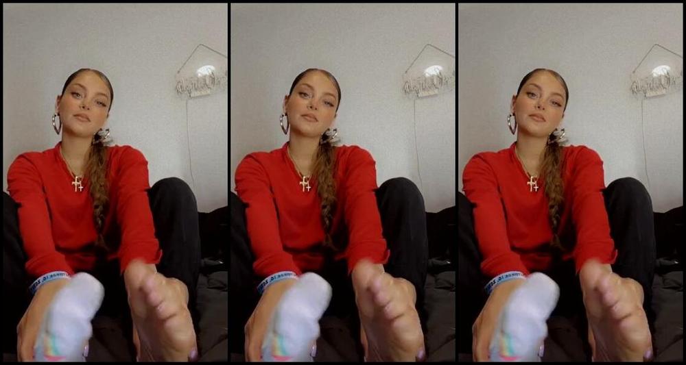 Footprincessx1 Nicknamed Footprincessx1 Onlyfans Video 970 0L