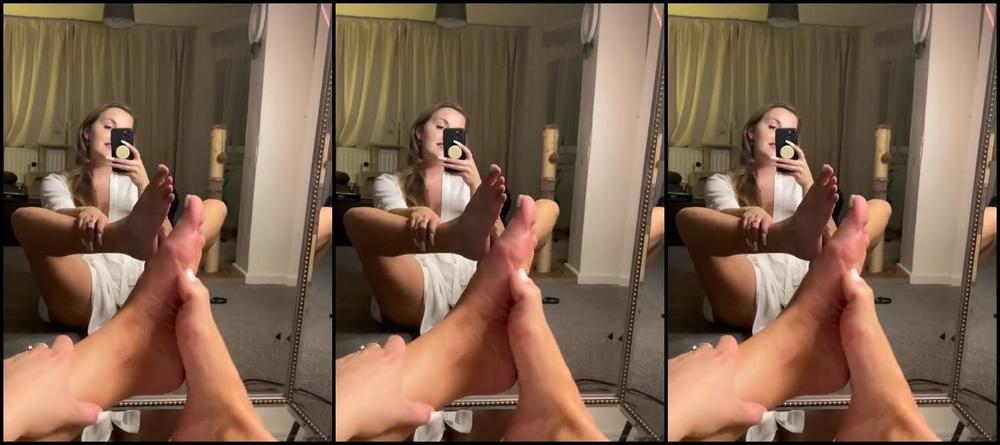 The Queen Of Sole Aka Missesdiscreets Onlyfans I M Home Be Sure To Message Me With Your Custom Orders I Ll Be Getting Round To You All Soon 3