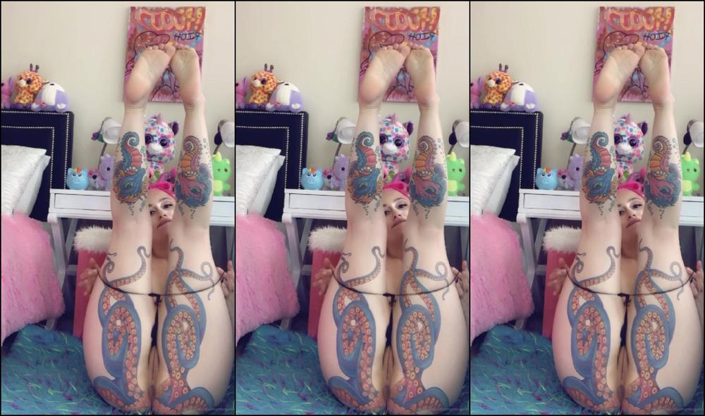 daizhamorgann-06-11-2019-82234643-black-fishnet-body-suit-striptease-