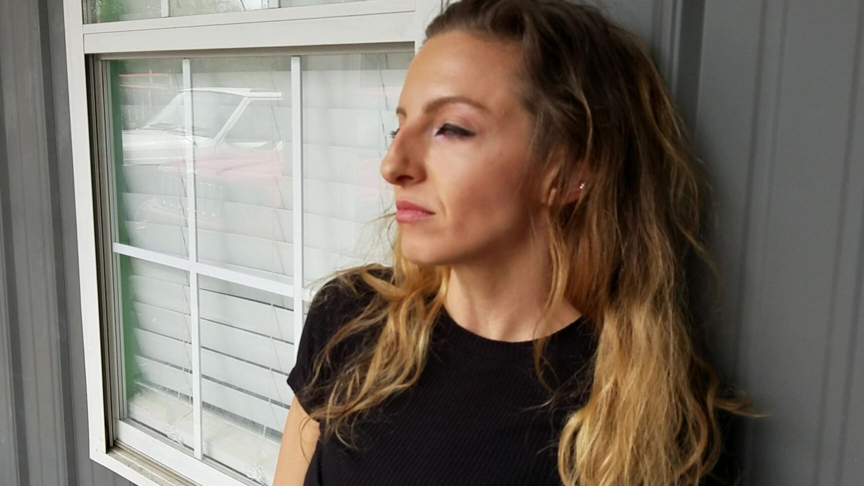 Lora Cross Marlboro Vixen Smokes A Cig