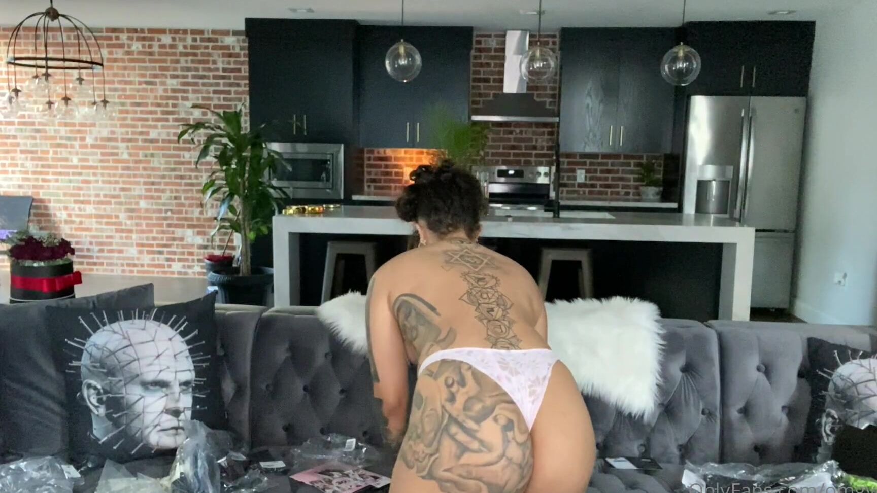 Omgyoash Quarantine Fashion Nova Try On Haul Pt Give Me Some References Comment Below Some Girl