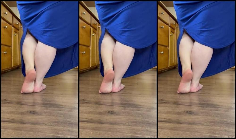 Caroline Aka Feetsiecakes Onlyfans I M Still Not Feeling Like Myself But I Knew I Had To Get It Together Today So Here S A Little Dirt