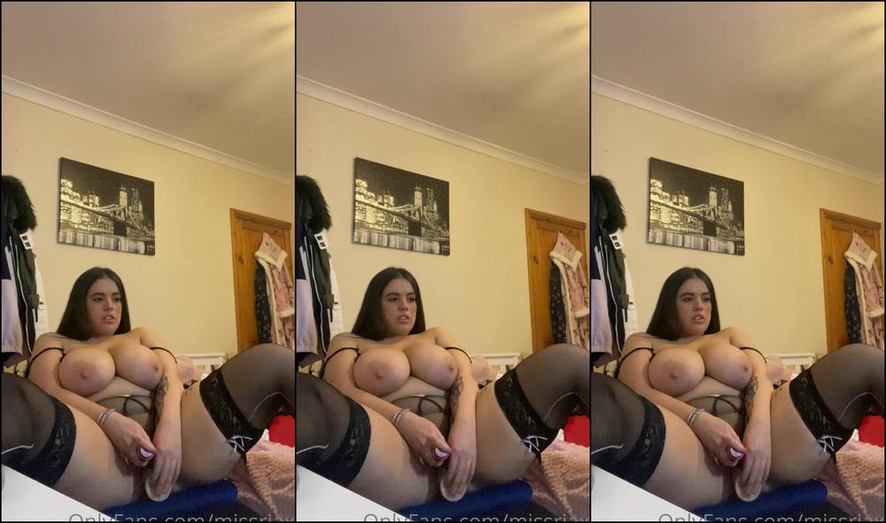 Missriaxo Cumming Sessions With My Toys
