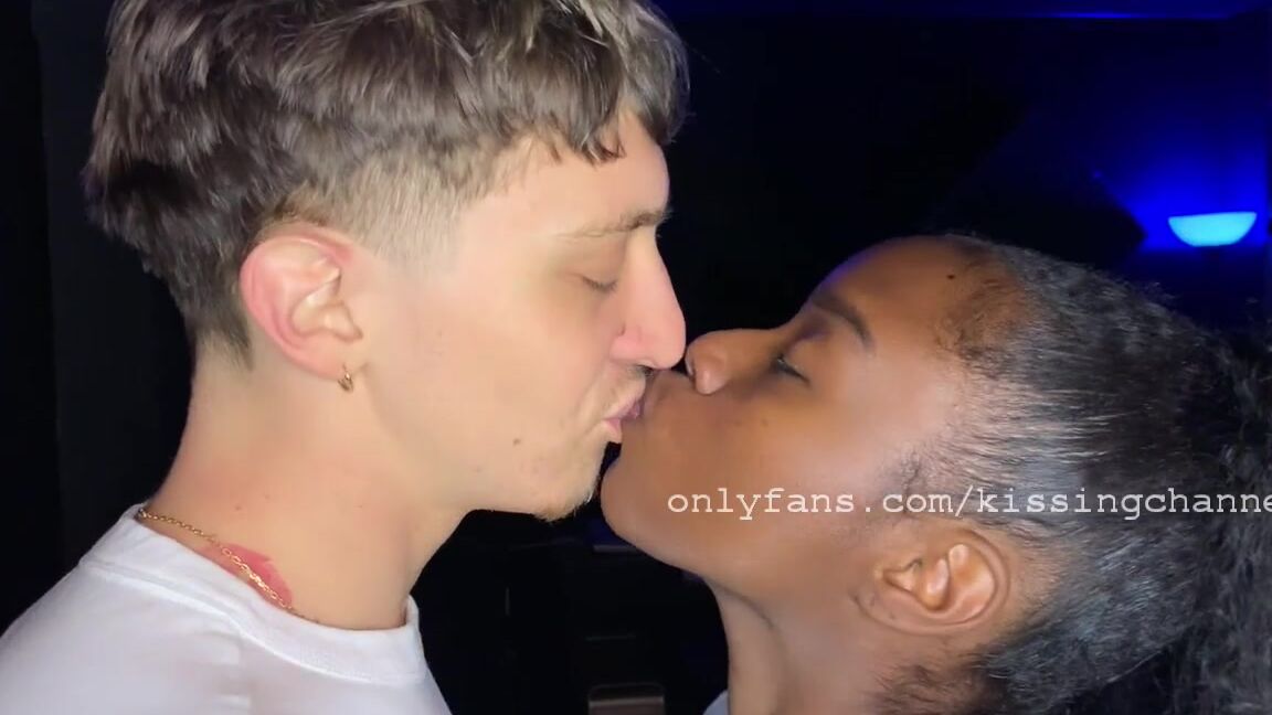 Kissingchannel Nicknamed Kissingchannel 11 20 2021 Onlyfans Video Trip And Twerkita