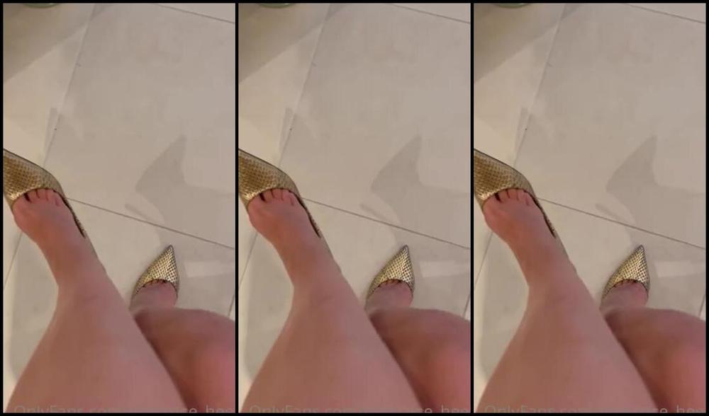 Missrose Heels Onlyfans Dangeling Away With These Golden Jimmy Choo Heels 2