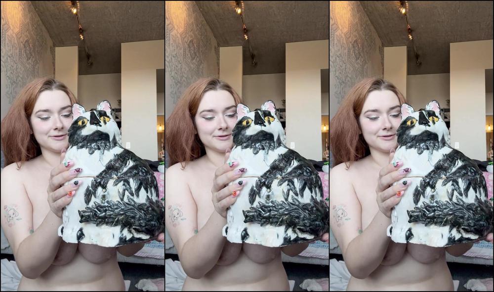 Nixxxie 3070284524 10 31 2023 Showing Off Ceramics Random Talking Happy Halloween Everyone