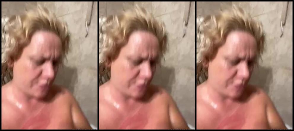 Xosashamonroe 3230494453 03 08 2024 Bath Time Quiet Time Lmao