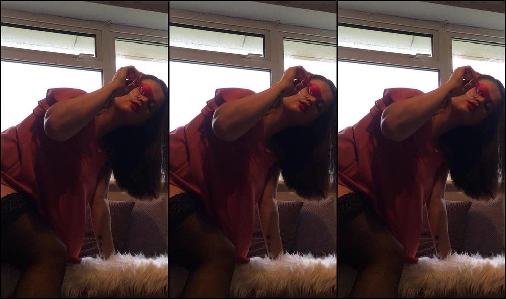 Madlinmoon Strip Tease Anal Play Manyvids