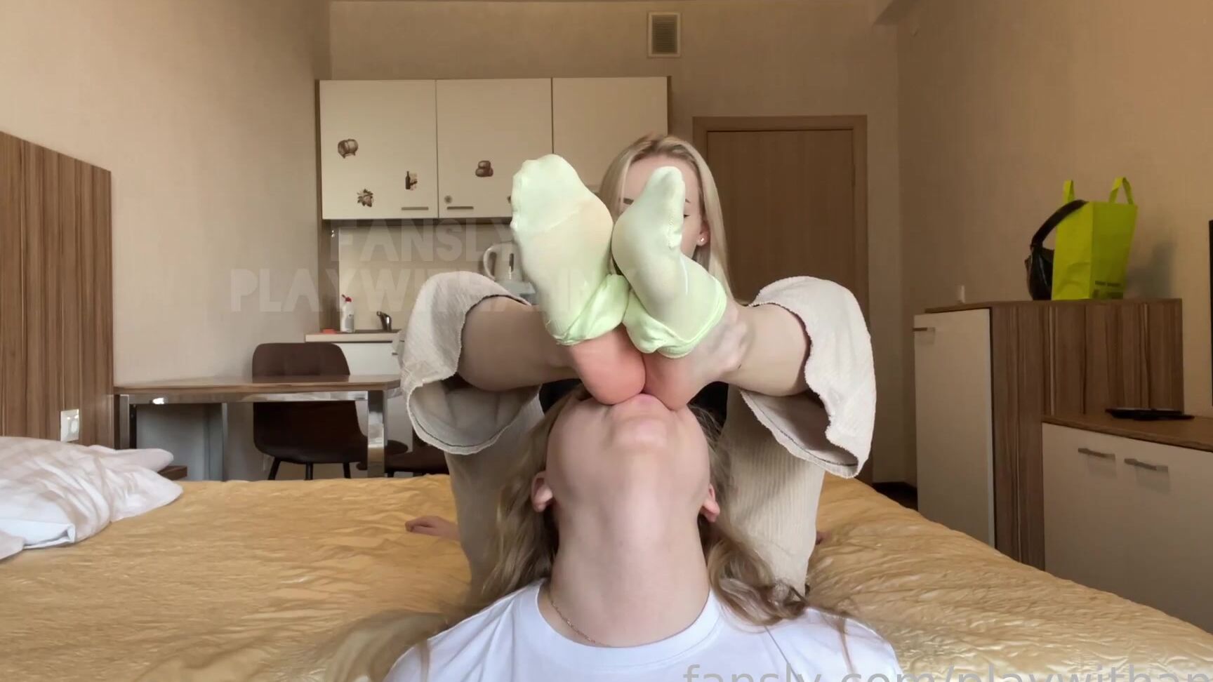 playwithanny 2022-07-24 13-54 Fansly