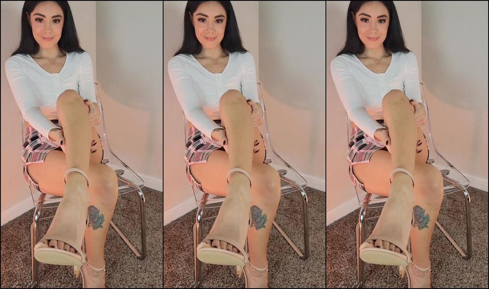 Cookiesbby My Heels Make You Weak And Whats Under My