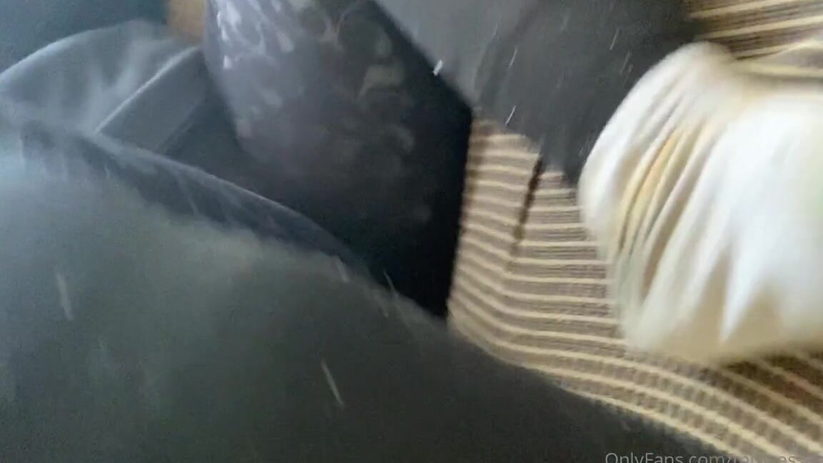 Mistress Eclipse Nicknamed Mistresseeclips Femdom 05 16 2021 Onlyfans Video I Was At The Farm Early This Morning