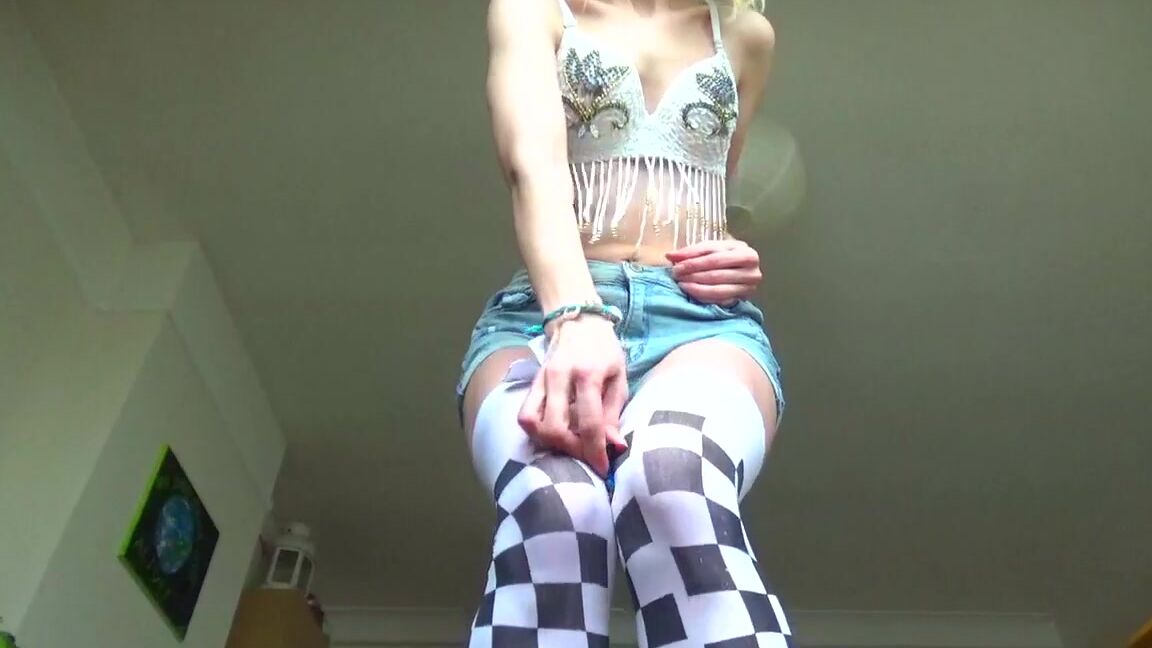 "Goddess Vanessa" feet, foot worship, giantess, shrinking fetish, sneaker fetish SHRUNK To TINY FOOT SLAVE manyvids