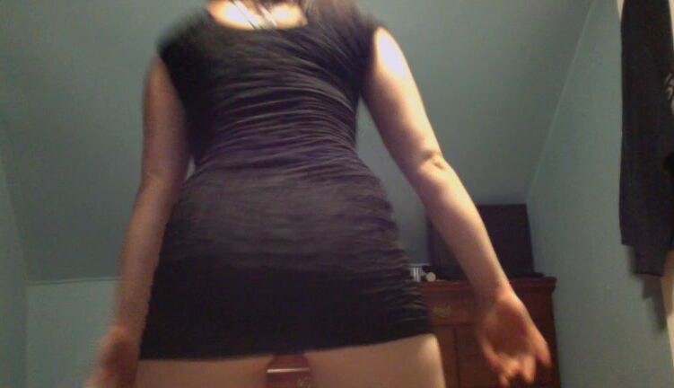 Queenofstretch Stripping Fashion Show