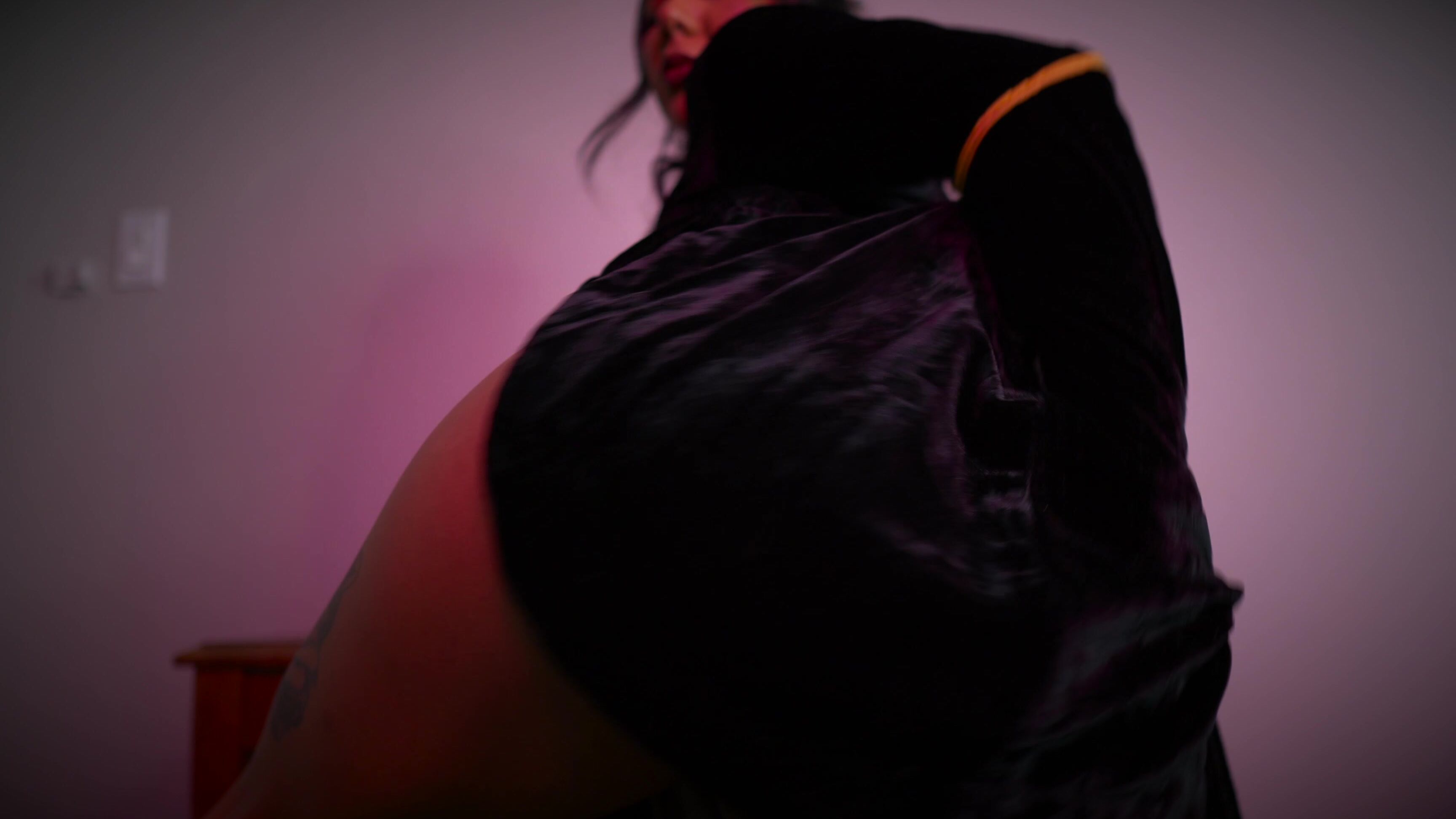 Sloane Sabbath A Reward From The Queen